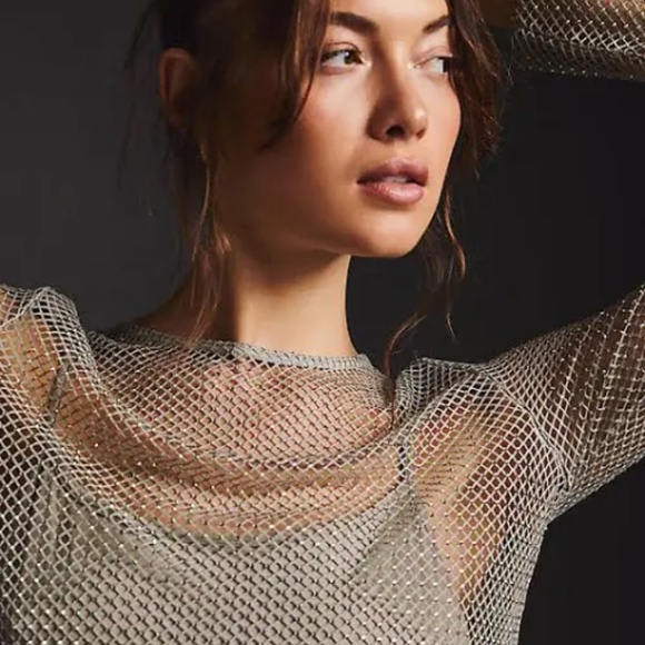 Brand New SUNDAY IN BROOKLYN MESH SPARKLE TOP - Picture 4 of 11